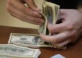Vašington izražava nadu u povratak Rusije na trgovinu u dolarima