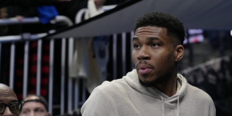 Janis Adetokumbo se pridružuje Nikoli Jokiću u NBA timu