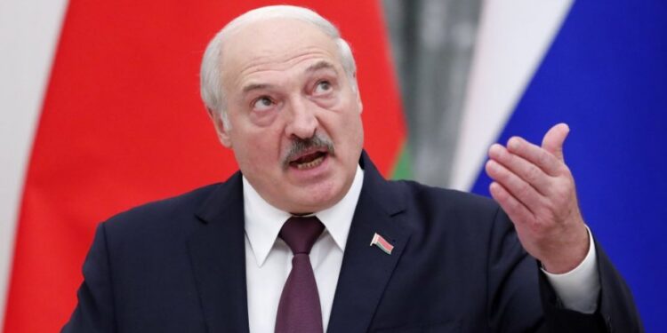 Maratonski sastanak Lukašenka i Putina: Pripreme za moguće sukobe