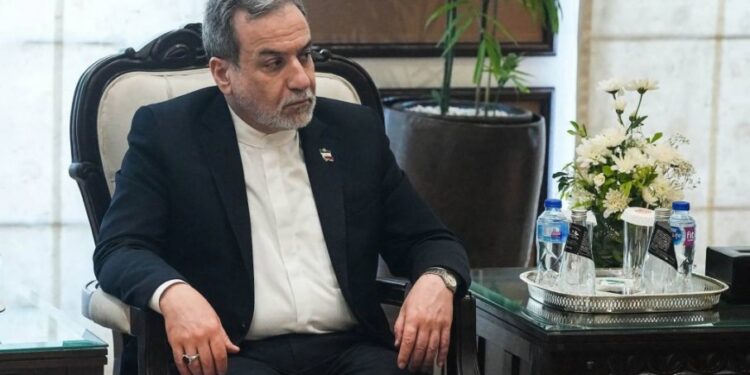 IRANSKI MINISTAR OJAČAVA DIPLOMATSKE ODNOS S PARTNERIMA NAKON RAKETNIH I DRONSKIH NAPADA