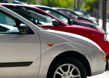 Izazovi i Transformacije u Nemačkoj Autoindustriji: Analiza Trenutne Situacije