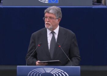 Picula: Srbija treba da snosi posledice zbog bliskih odnosa s Putinom i kritike na adresu Vučića