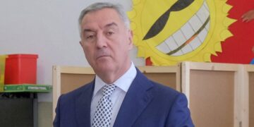 NOVA VLAST I NJENE STRATEGIJE: Analiza nastavka Đukanovićeve politike kroz delovanje Mickeyja Spajića i Jadova Milatovića