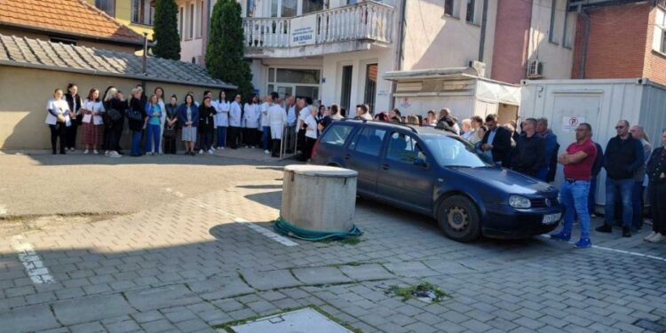 Apelacioni sud u Prištini odobrio produženje pritvora za sedmoro srpskih direktora