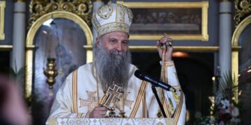 Patrijarh posetio vernike: Blagoslovio ih tokom poklonjenja Pojasu Presvete Bogorodice