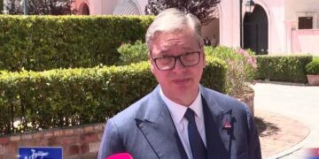 Vučić u Crnoj Gori: Srbija duplo manje zadužena od evropskog proseka, samo Bugaraska niže