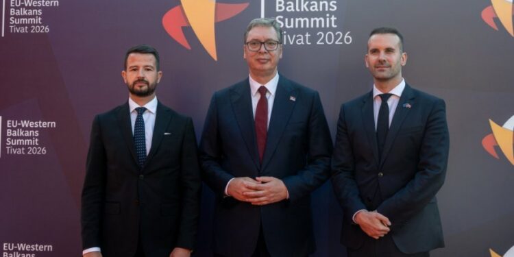VUČIĆ ODGOVOROM DEMANTOVAO CRNOGORSKE MEDIJE: Istaknuta uloga lidera Srbije u borbi za slobodu medija