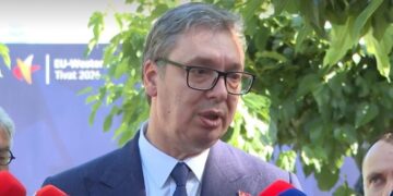 Vučić o Crnogorskim Novinarima: ‘Odvojili ste se, želim vam uspešan život, ali Srbija je naša’