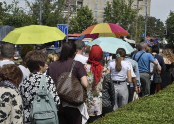 Novu osudu izazvale prijetnje i uvrede vernika od strane blokadera