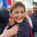 Brnabić sa građanima Novih Banovaca: O reakcijama naroda na napade na Vučića