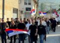 Glasanje u Kosovskom Pomoravlju: Srbi izražavaju jedinstvo uz srpske trobojke