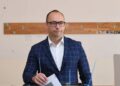 Igor Simić glasao u severnoj Kosovskoj Mitrovici: Izborna atmosfera i značaj događaja