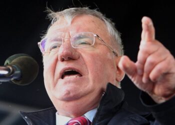 Šešelj kritikuje posetu Milatovića Beogradu: ‘Organizovanje smotre je uvreda za srpsku gardu’