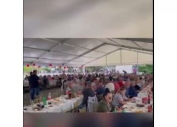 Ministar Selaković posetio selo Vučić na skupu u Rači