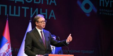Vučić najavio paket mera za penzionere u cilju snižavanja cena lekova