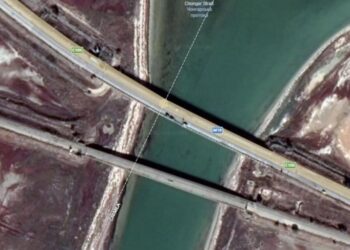 Ukrajinske snage napale most na Krimu dronovima, saobraćaj obustavljen