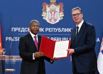 Predsedniku Angole dodeljen Orden Republike Srbije, Vučiću priznanje Agostino Neto