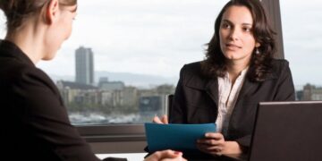 Šta se dešava kada ugovor istekne i zaposleni nastavi da radi?