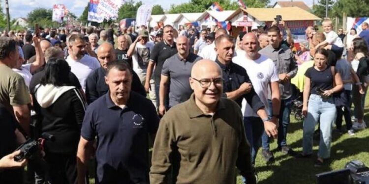 Vučević na narodnom skupu u Savinom Selu: Ključne poruke o budućnosti Vojvodine