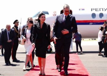 Vučić u Tbilisiju: Početak značajnih sastanaka s državnim liderima Gruzije i patrijarhom