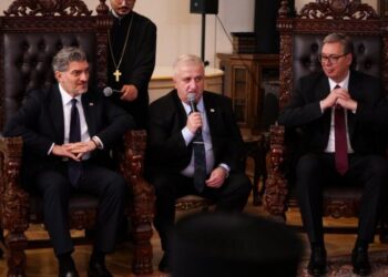 Vučić iz Gruzije: Očekujem unapređenje saradnje na najviši nivo