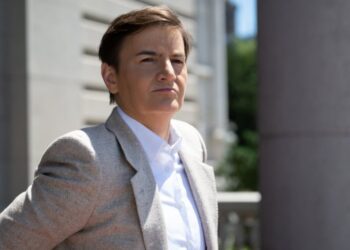 Brnabić: ‘Dišite duboko i ne paničite zbog uspeha Srbije’