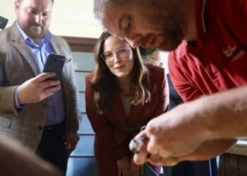 Pavkov: Prstenovane čiope u Palati Albanija – Novi trendovi u akvaristici