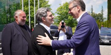 Vučić završio trodnevnu posetu Gruziji uz svečani oproštaj predsednika Kavelašvilija