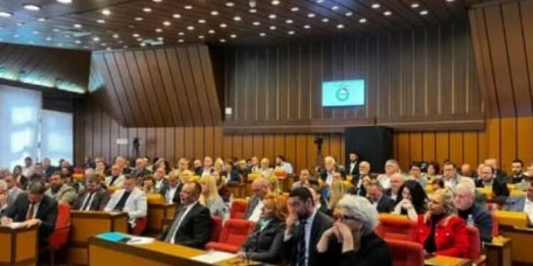 Protestna blokada utiče na rad N1: Analiza trenutne situacije