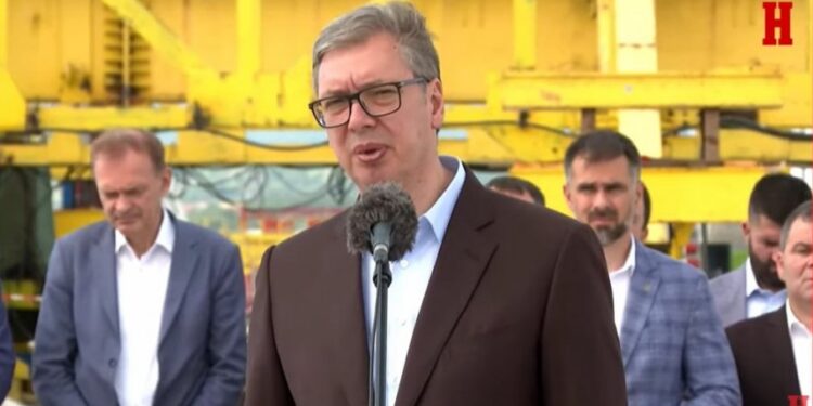 Vučić čestitao Trampu i Pezeškijanu na postignutom dogovoru: Očekivanja o trajnom miru