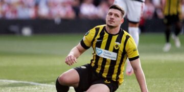 Srbin Jović potpisuje ugovor: Očekivanja i poslednji detalji