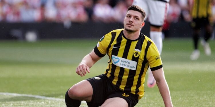 Srbin Jović potpisuje ugovor: Očekivanja i poslednji detalji
