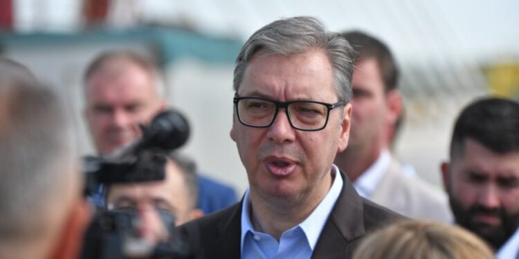 Vučić: Skup u Beogradu kao predstavljanje plana i programa, a ne prolazni performans