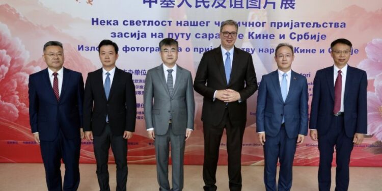 Vučić na otvaranju izložbe SinHue o prijateljstvu Srbije i Kine: Poverenje kao ključni element bilateralnih odnosa