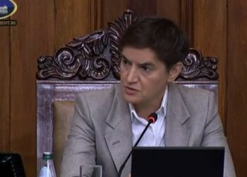 Brnabić pokreće hitnu istragu o aferi Priboj: Poziva poslanike na odgovornost i ističe važnost ostavki u prethodnim sazivima