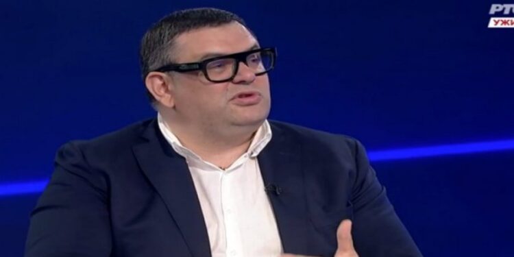 Advokat o zapisniku plenuma: ‘Cilj je bio masovan odgovor Brisela, znali smo da 15. marta nije korišćen zvučni top’