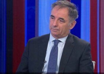 Političke strategije Milorada Pupovca: Dok se Srbi u Hrvatskoj suočavaju sa pritiscima, lider SDSS-a komentariše situaciju u Beogradu