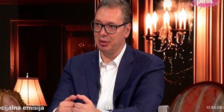 Nikad nećete čuti isprike: Vučić o neistinitim tvrdnjama o ‘zvučnom topu’