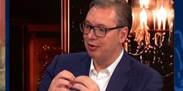 Vučić: Pozivam građane da iskažu ljubav prema domovini i upoznaju se sa našim planom i programom