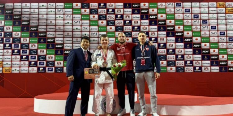 Mihajlo Simin osvojio bronzanu medalju i bodove za OI 2028. na Gran slemu u Mongoliji