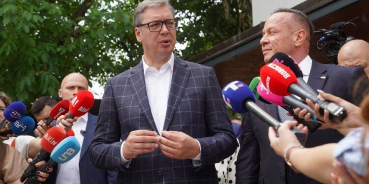 Demonstranti razgovarali sa Aleksandrom Vučićem o važnim pitanjima