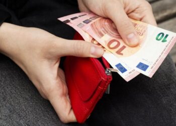 Objavljeni najnoviji kursevi dinara za [datum]