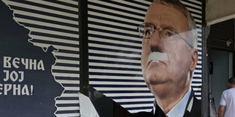 Policija istražuje vandalizam nad prostorijama Srpske radikalne stranke