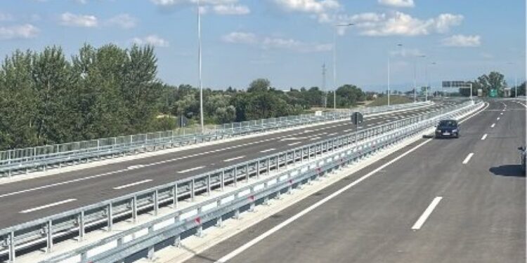 Vožnja novom deonicom Moravskog koridora kroz impresivne pejzaže