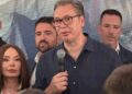 Baja Mali Knindža peva na dočeku Aleksandra Vučića u Oplanićima