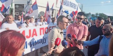 Petković: Vučićeva politika donosi mir i razvoj, dok blokadna politika širi mržnju