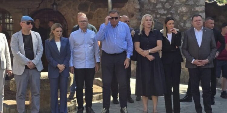Srpski zvaničnici prisustvovali obeležavanju Vidovdana u Ravanici