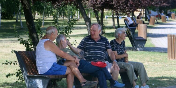 Pomoć od 35.000 dinara za penzionere: Vučić objavio važne informacije