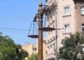 Skulptura u obliku vage sa dva tasa postavljena na Terazijama