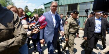 Vučić o incidentu na Mjuzik Viku: Postavite pitanja državnim organima